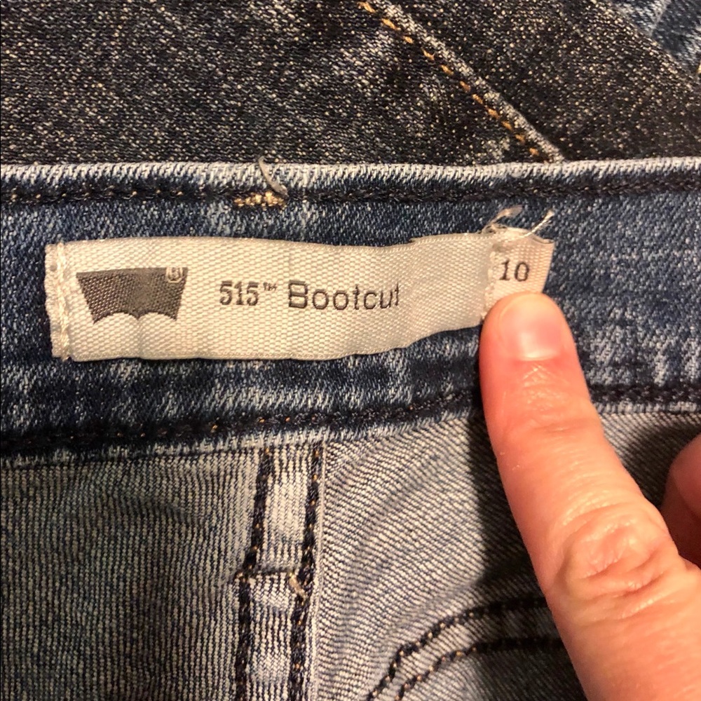 Levi’s - Picture 3 of 3